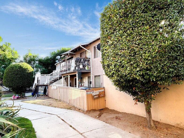 554 E Hurst St, Covina, CA à vendre - Photo de l’immeuble – Image 2 sur 25