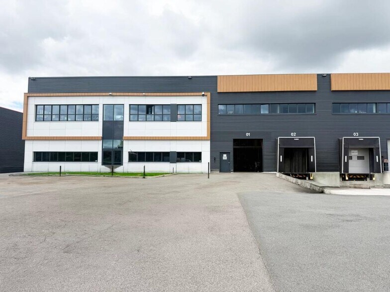 Industriel/Logistique dans Roissy En France à vendre - Photo de l’immeuble – Image 1 sur 25