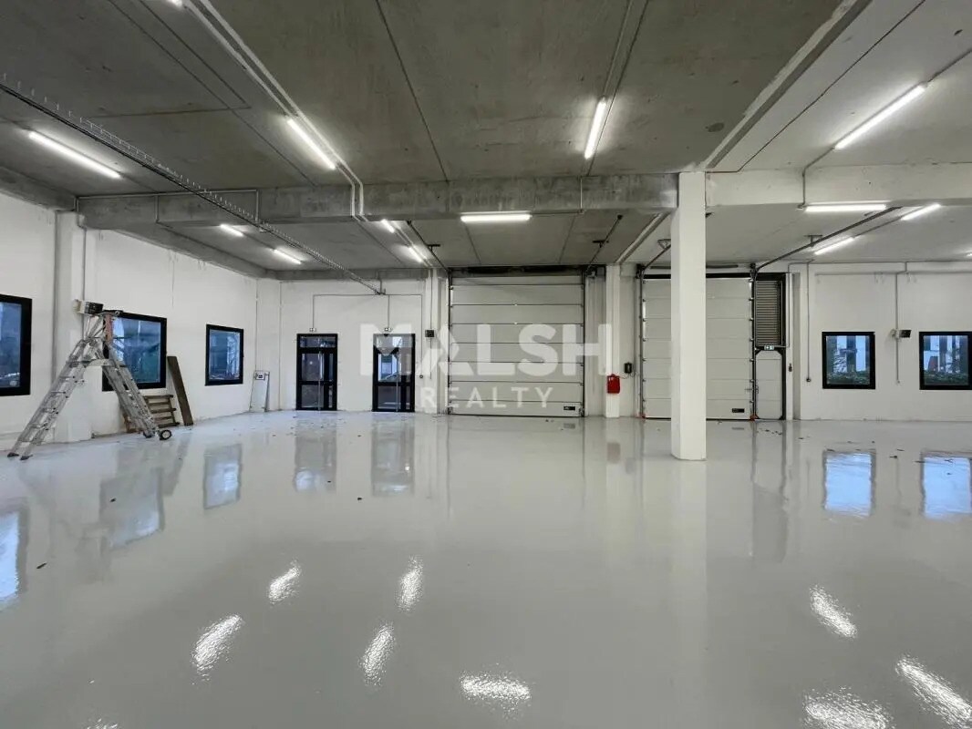 Local d’activités dans Limonest à louer Photo de l’immeuble– Image 1 sur 19