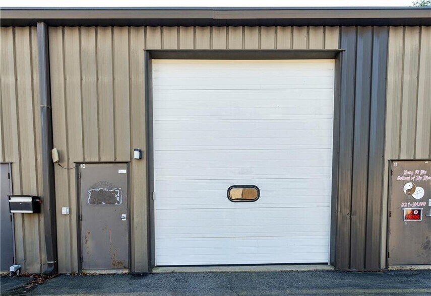 1010 Tiogue Ave, Coventry, RI à louer - Photo de l’immeuble – Image 3 sur 5