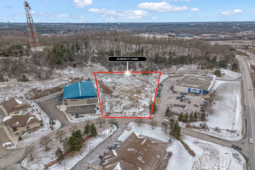 6 Executive Pl, Kitchener, ON à vendre - Photo principale – Image 1 sur 21