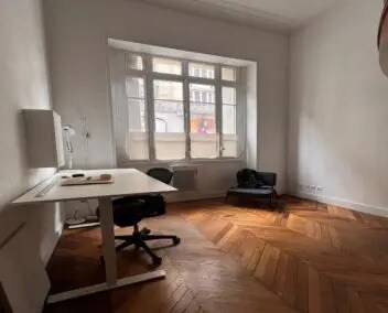 Bureau dans Paris à louer - Photo de l’immeuble – Image 1 sur 5