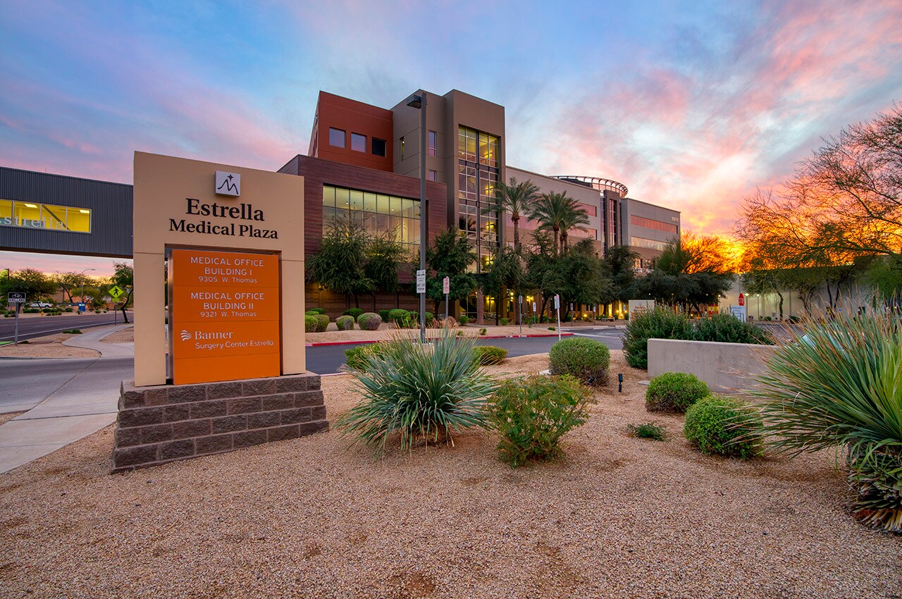 9305 W Thomas Rd, Phoenix, AZ à louer Photo principale– Image 1 sur 17