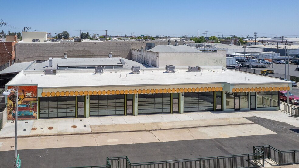 760 Fulton St, Fresno, CA à louer - Photo de l’immeuble – Image 2 sur 12