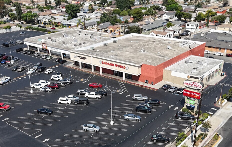 5005-5093 Florence Ave, Bell, CA à louer - Photo de l’immeuble – Image 2 sur 9