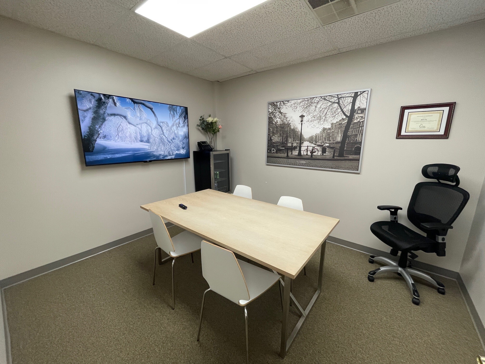 33 Villa Rd, Greenville, SC à louer Photo intérieure– Image 1 sur 1