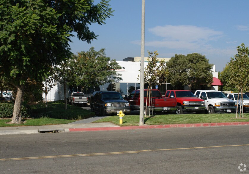 3311 Shelby St, Ontario, CA à vendre - Photo de l’immeuble – Image 2 sur 3