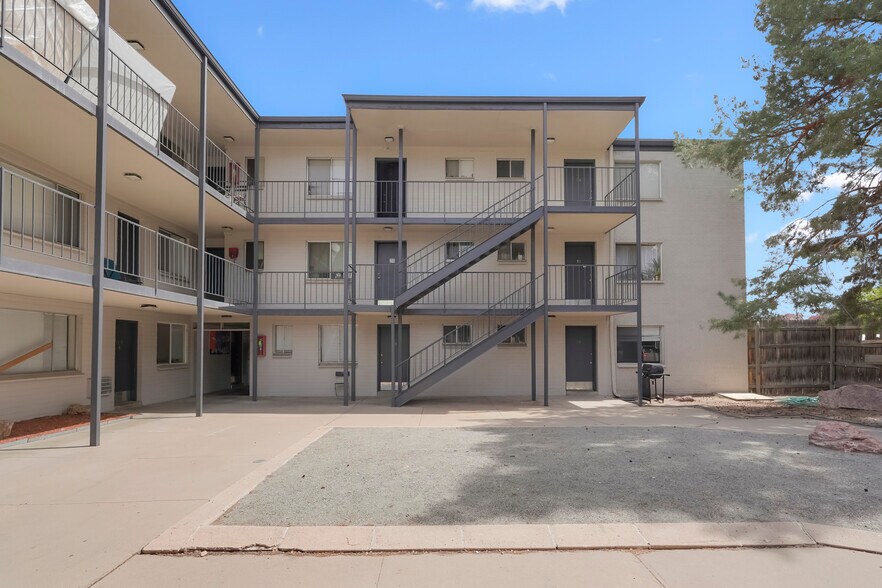 1351 Xenia St, Denver, CO à vendre - Photo de l’immeuble – Image 3 sur 24