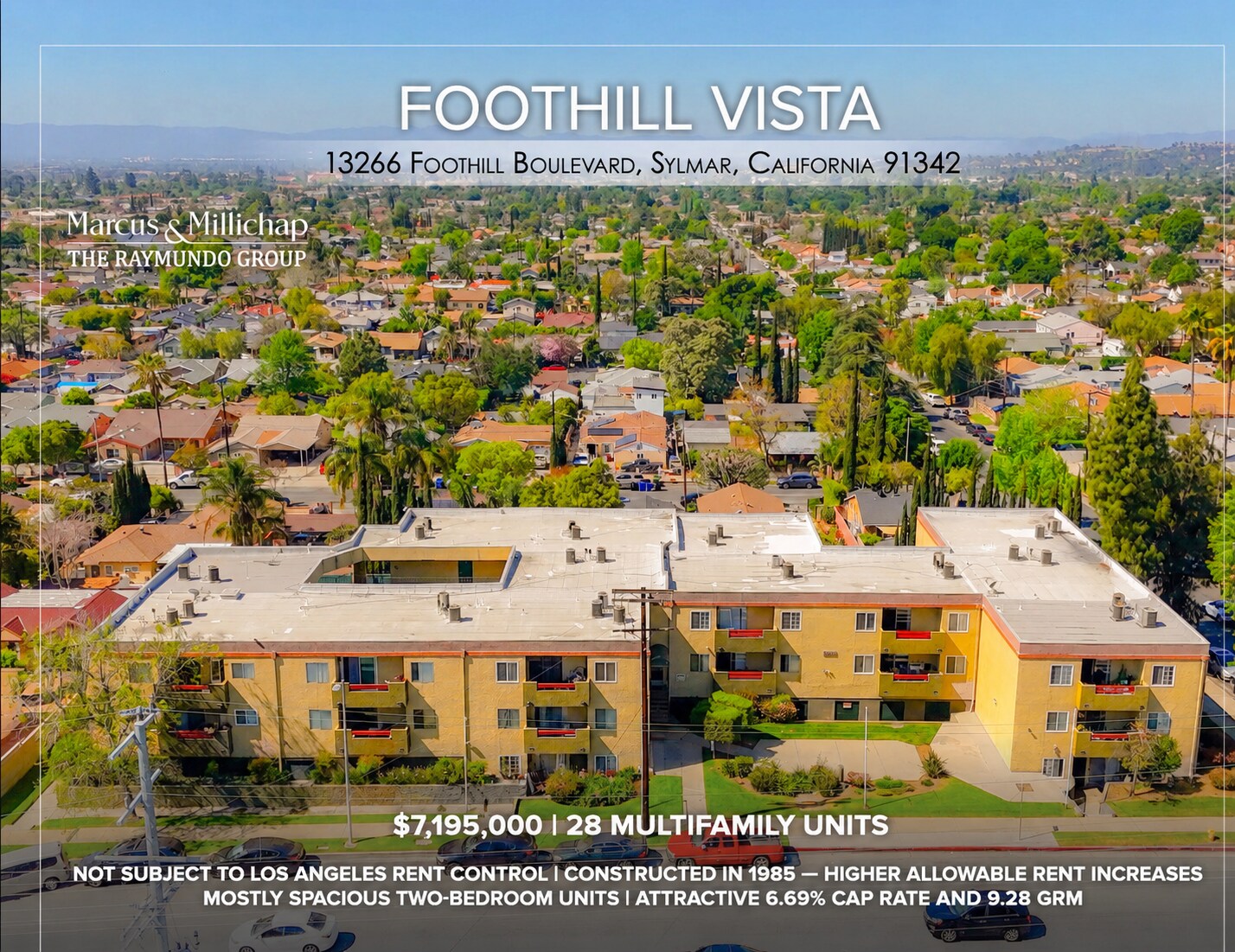 13266 Foothill Blvd, Sylmar, CA à vendre Photo de l’immeuble– Image 1 sur 18