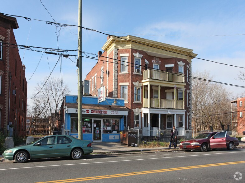 89-93 Barbour St, Hartford, CT à vendre - Photo de l’immeuble – Image 3 sur 5