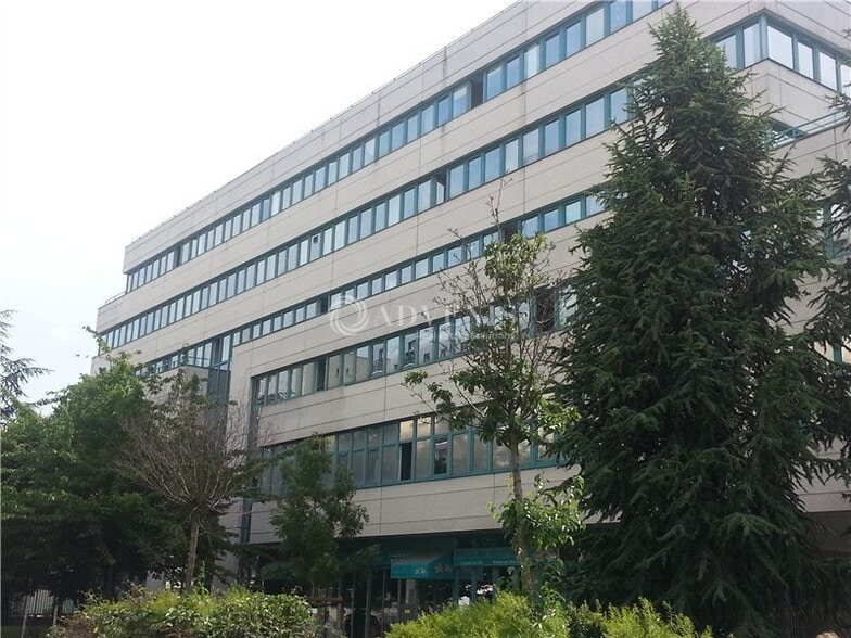 4 Ter Avenue De France, Massy à louer - Photo de l’immeuble – Image 1 sur 5