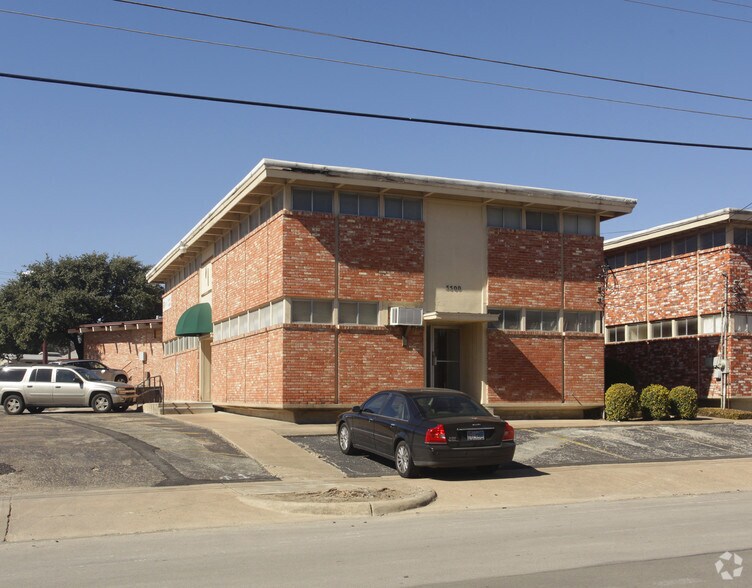 5425 Burnet Rd, Austin, TX à louer - Photo de l’immeuble – Image 2 sur 4