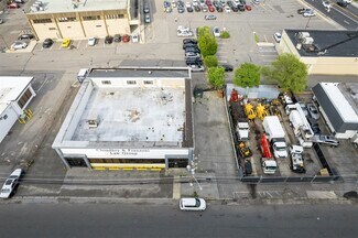 Plus de détails pour 26-32 Bond St, Westbury, NY - Bureau à vendre