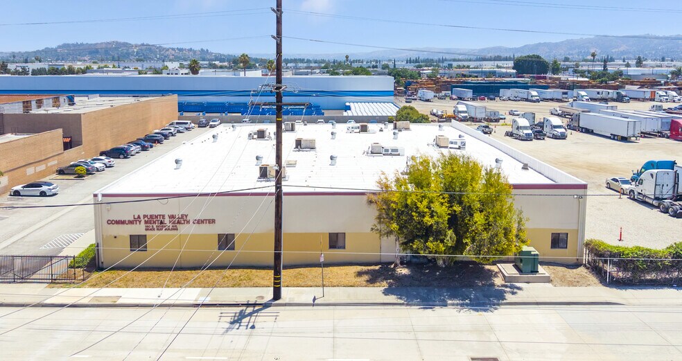 160 7th Ave, La Puente, CA à louer - Photo de l’immeuble – Image 2 sur 8
