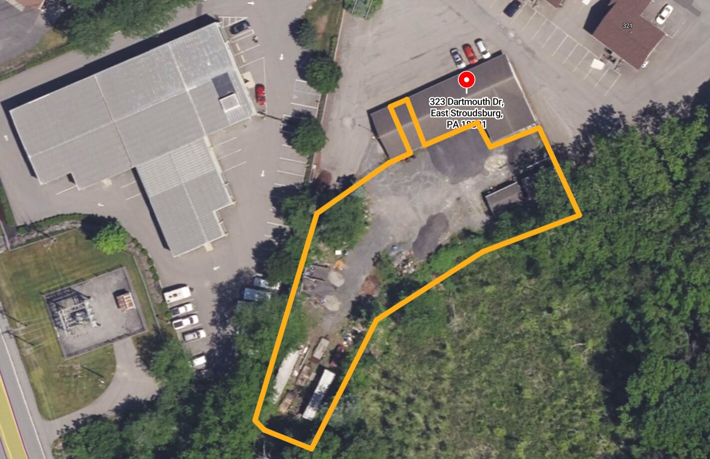 323 Dartmouth Dr, East Stroudsburg, PA à louer Photo principale– Image 1 sur 12