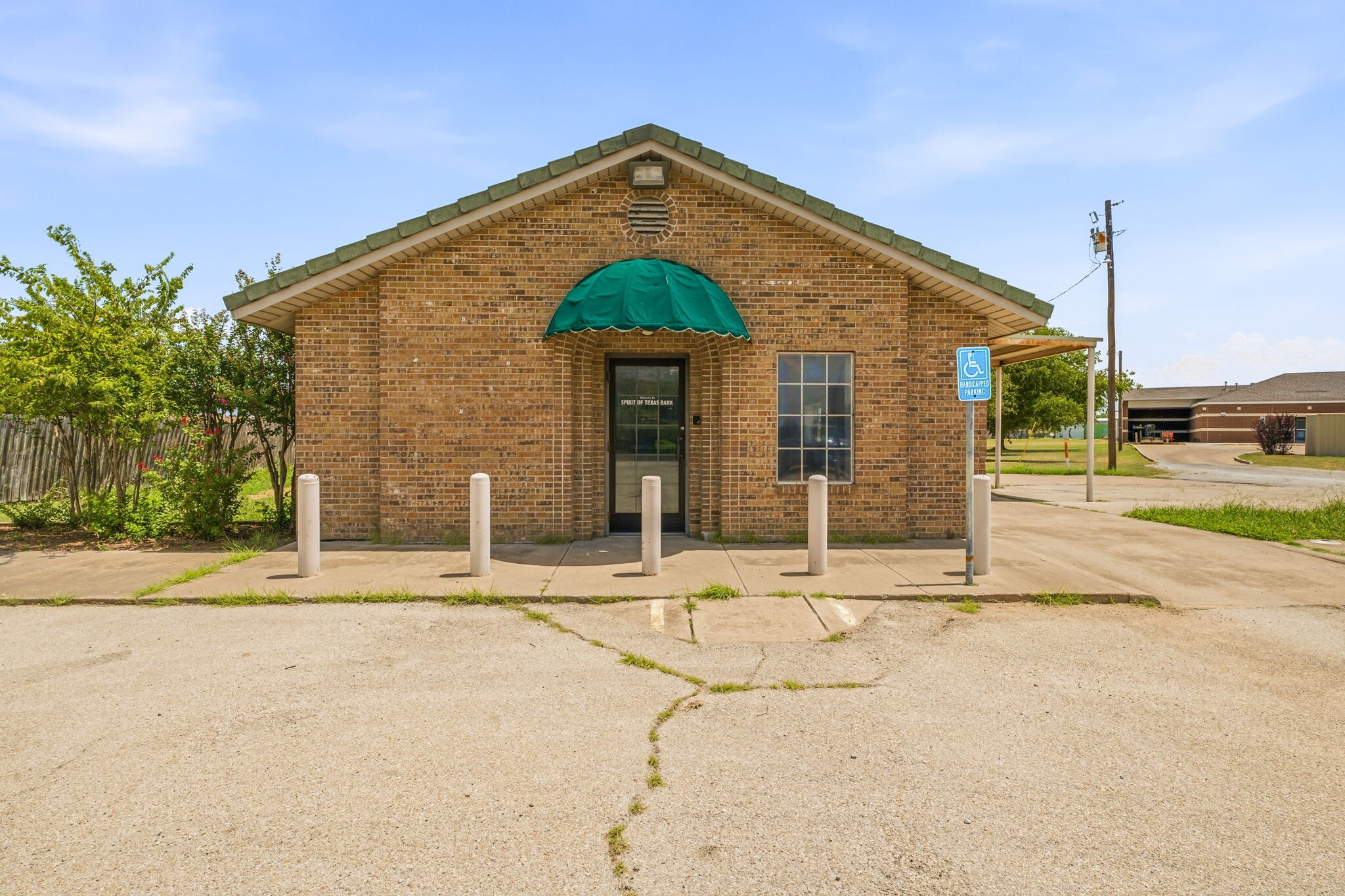 107 Fannin St, Millsap, TX à louer Photo intérieure– Image 1 sur 13