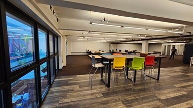 387 S 1st St, San Jose, CA à louer Photo intérieure– Image 1 sur 6