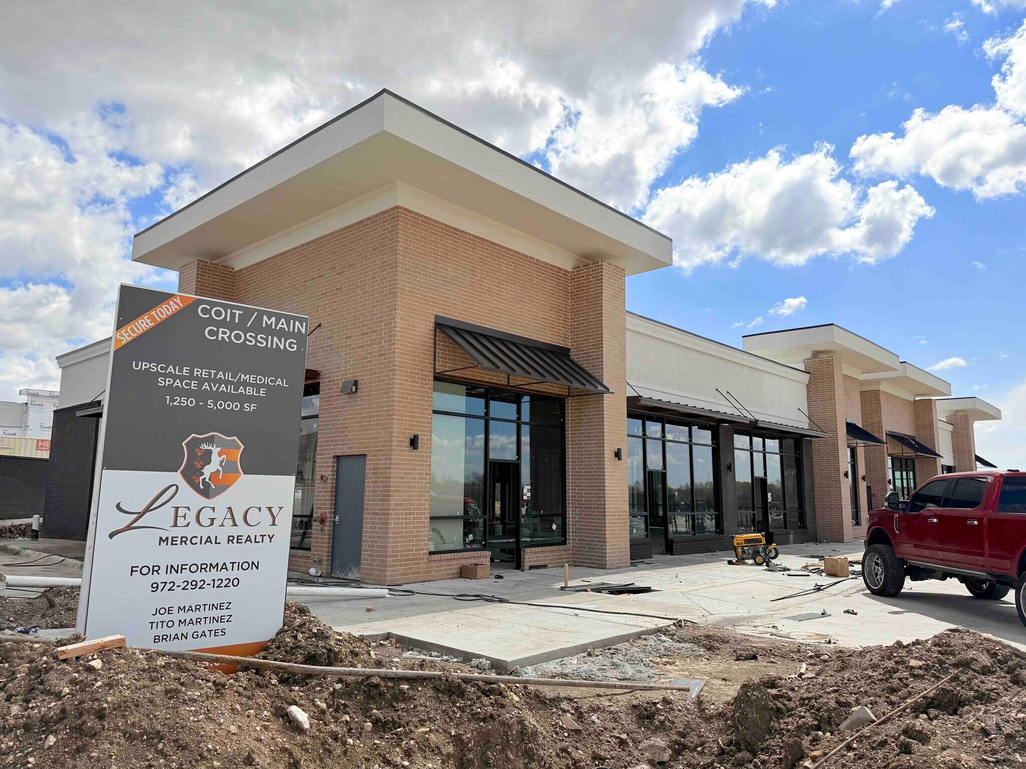 12983 Main st, Frisco, TX à louer Photo principale– Image 1 sur 3