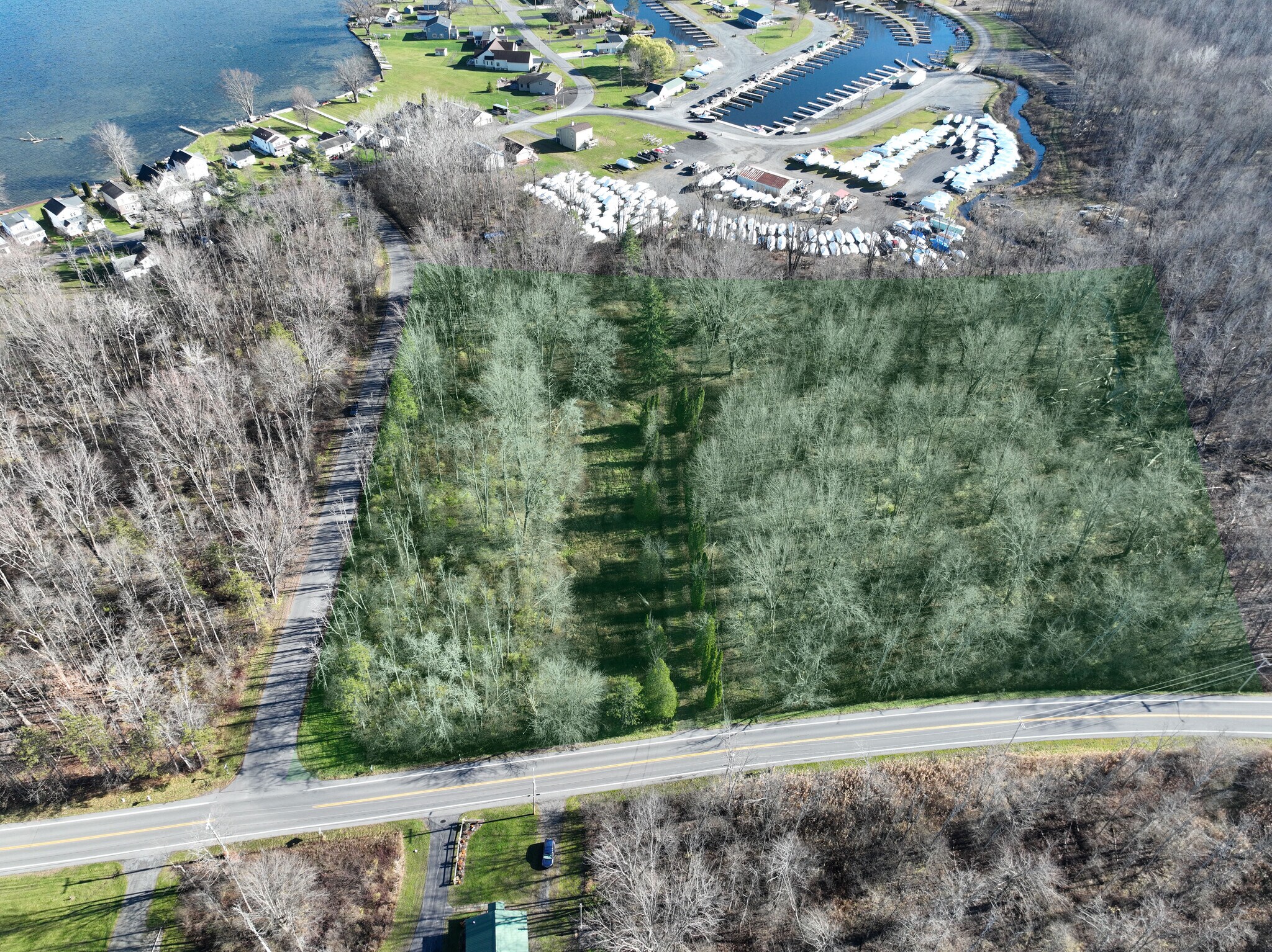 8418 Lakeshore Rd, Cicero, NY à vendre Photo principale– Image 1 sur 2