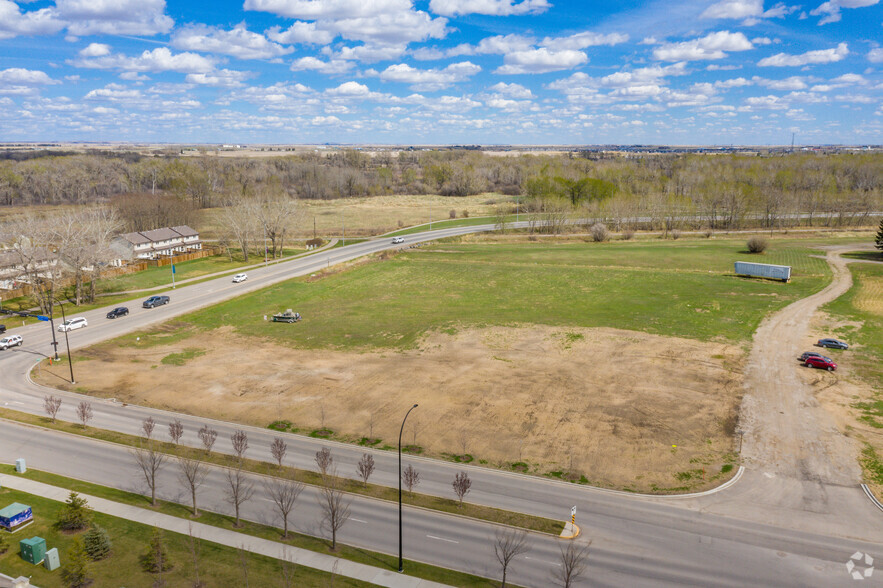 415 High Country Dr, High River, AB à vendre - Photo principale – Image 1 sur 2