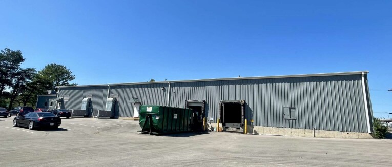 369 N Newcomb St, Whitewater, WI à louer - Photo de l’immeuble – Image 3 sur 11