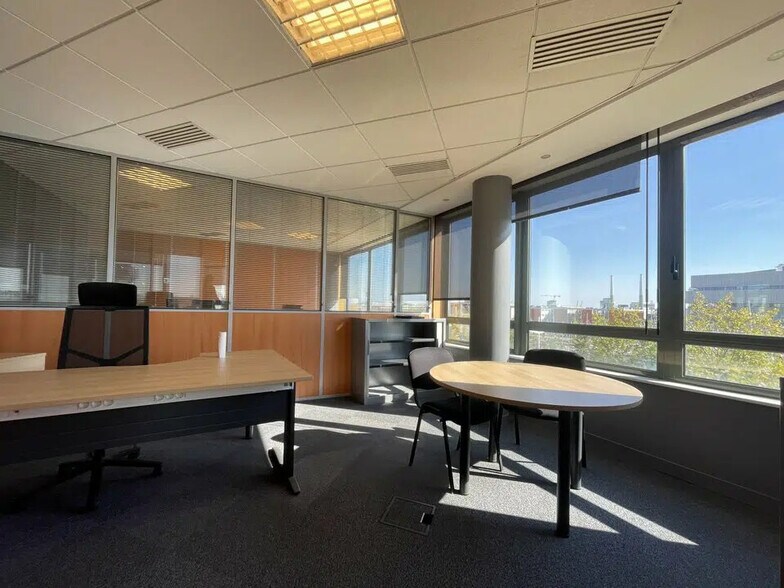 Bureau dans Le Havre à louer - Photo de l’immeuble – Image 2 sur 12