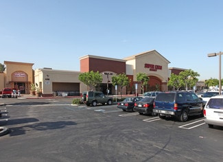 Plus de détails pour 865 S Indian Hill Blvd, Claremont, CA - Local commercial à louer