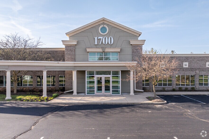 1700 Lyons Rd, Washington Township, OH à louer - Photo de l’immeuble – Image 2 sur 5