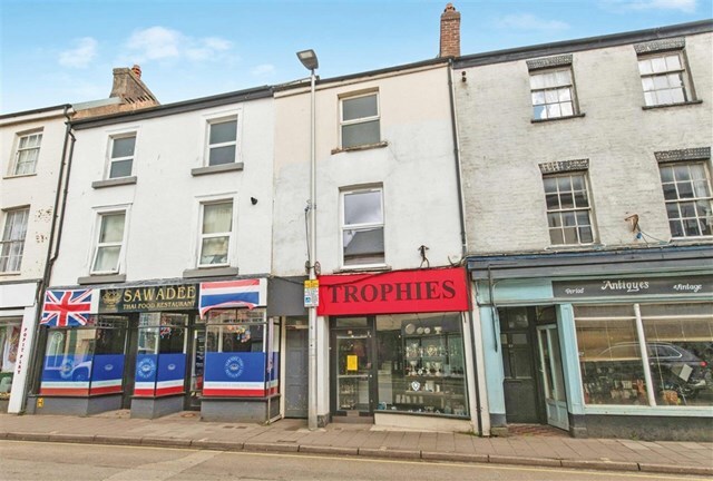 35 Fore St, Cullompton à vendre - Photo de l’immeuble – Image 2 sur 2
