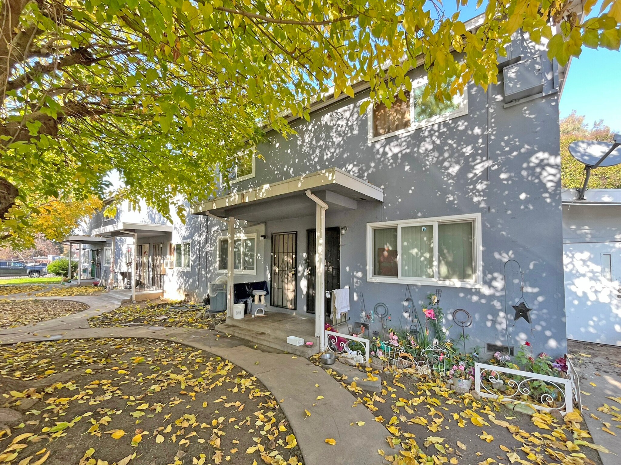 6221-6225 39th St, Sacramento, CA à vendre Photo de l’immeuble– Image 1 sur 18