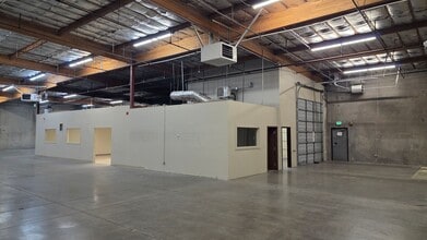 105 E Parr Blvd, Reno, NV à louer Photo intérieure– Image 2 sur 12