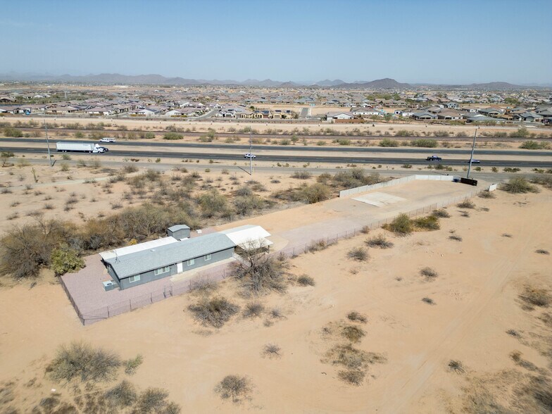 17331 W Grand Ave, Surprise, AZ à vendre - Photo principale – Image 1 sur 13