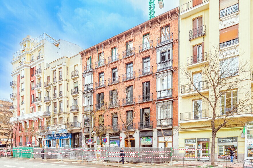 Calle De Santa Engracia, 42, Madrid, Madrid à louer - Photo principale – Image 1 sur 2