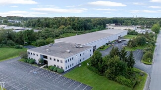 Plus de détails pour 41 Eisenhower Dr, Westbrook, ME - Industriel/Logistique à vendre