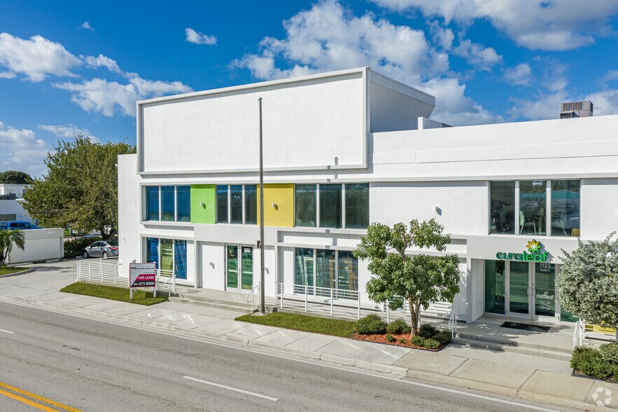 1125 N Dixie Hwy, Lake Worth, FL à louer - Photo de l’immeuble – Image 2 sur 7