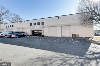 Plus de détails pour 14700H Flint Lee Rd, Chantilly, VA - Local d'activités à louer