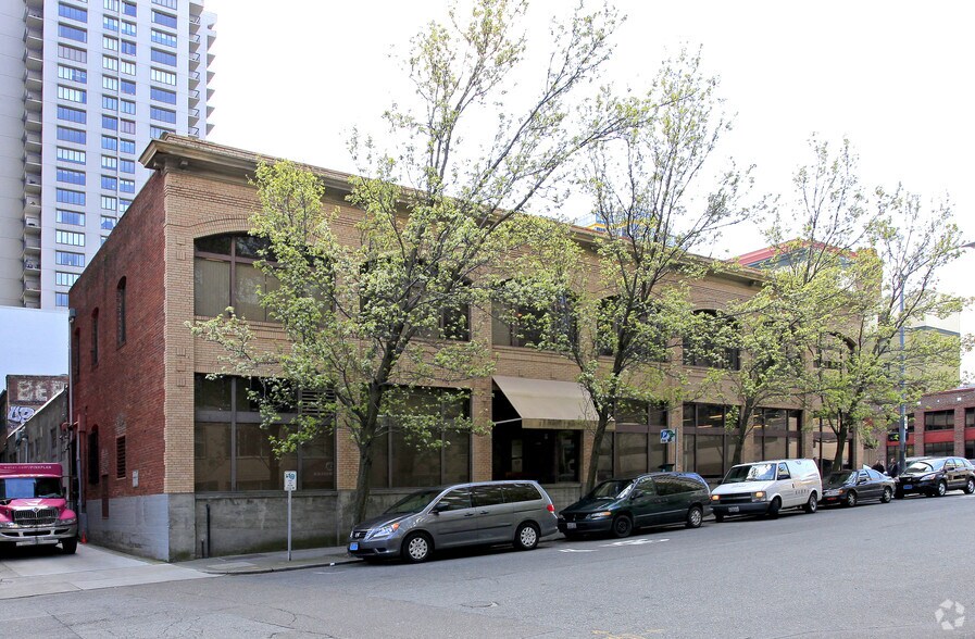 2132-2134 3rd Ave, Seattle, WA à louer - Photo de l’immeuble – Image 2 sur 5