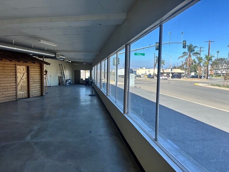 2501 Yates Ave, Commerce, CA à louer - Photo intérieure – Image 2 sur 15