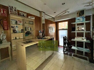 Plus de détails pour Local commercial à vendre
