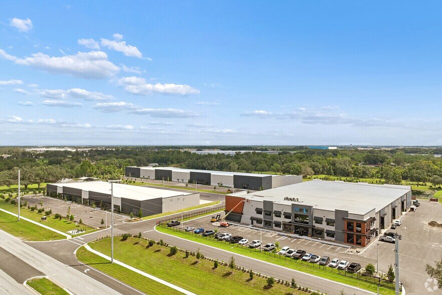 4320 County Line Rd, Lakeland, FL à louer - Photo de l’immeuble – Image 1 sur 37
