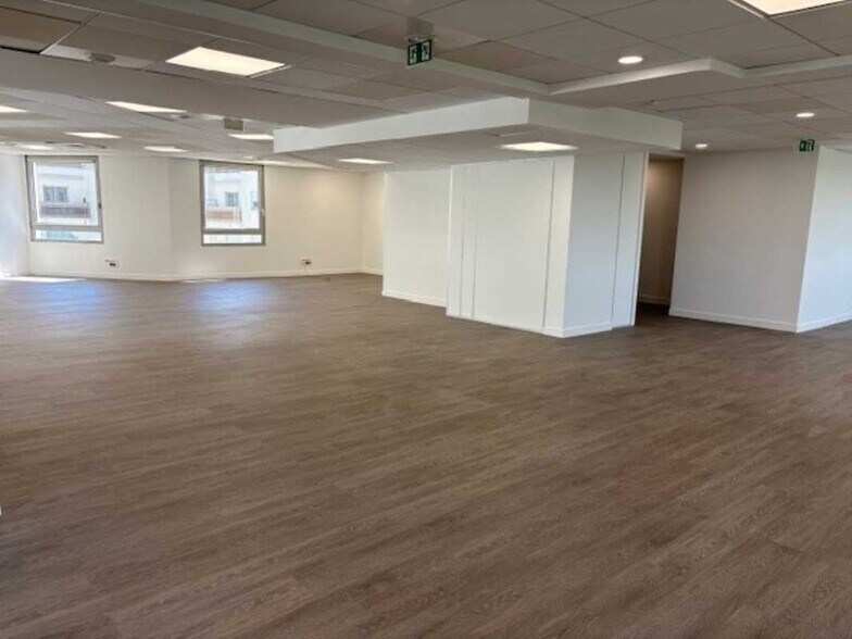Bureau dans Joinville-le-Pont à louer - Photo intérieure – Image 3 sur 9