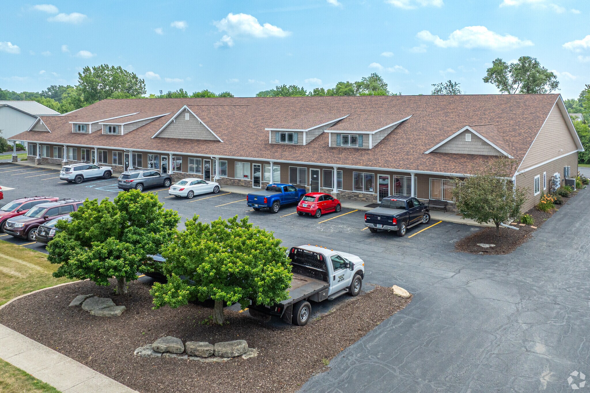 2502 Beech St, Valparaiso, IN à vendre Photo de l’immeuble– Image 1 sur 31