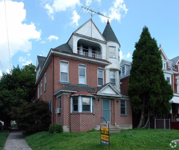 1029 West Main St, Norristown, PA à vendre - Photo principale – Image 1 sur 6