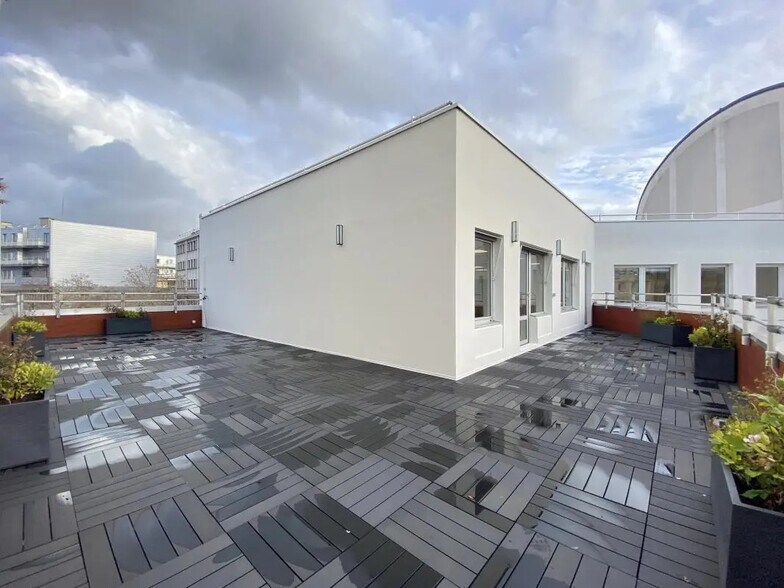 Bureau dans Boulogne-Billancourt à louer - Photo de l’immeuble – Image 2 sur 11