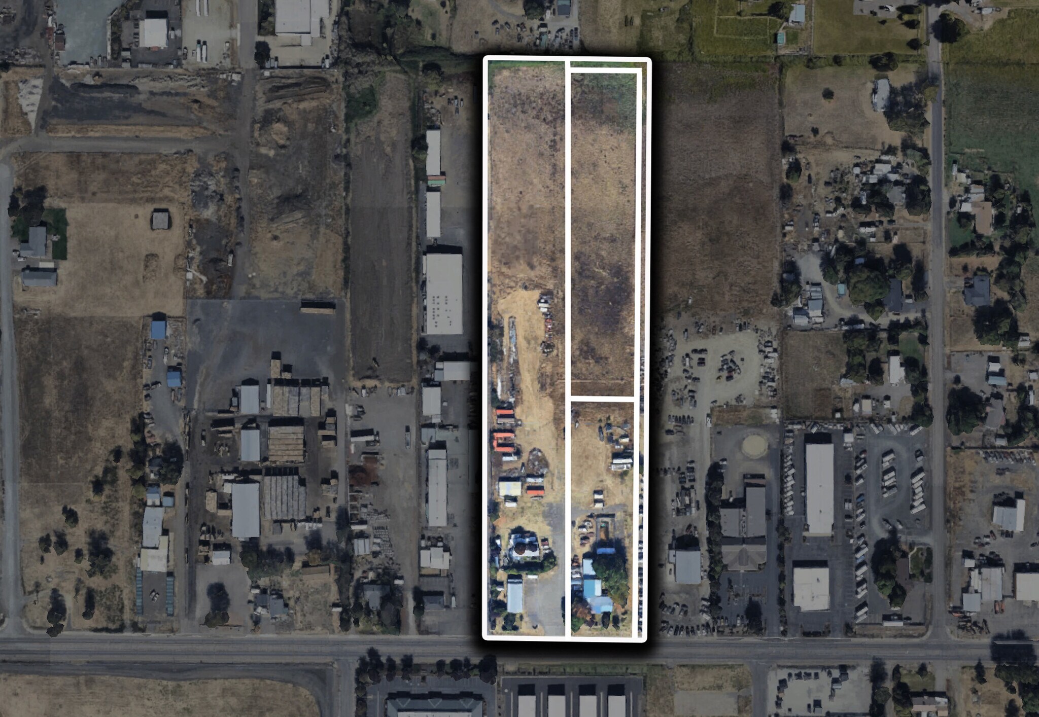 579 E Vilas Rd, Medford, OR à vendre Photo principale– Image 1 sur 20