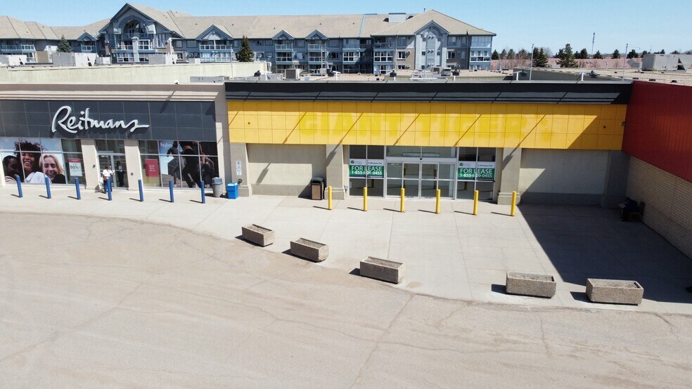 3201 13th Ave SE, Medicine Hat, AB à louer - Photo de l’immeuble – Image 2 sur 9