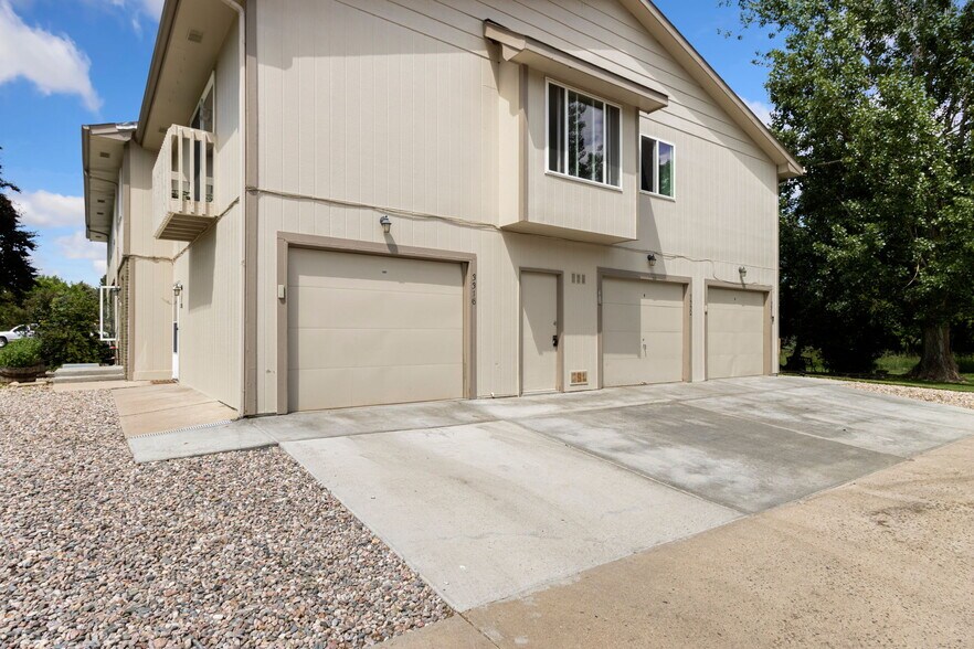 3306-3316 McConnell Drive portefeuille de 2 biens à vendre sur LoopNet.fr - Photo de l’immeuble – Image 3 sur 19