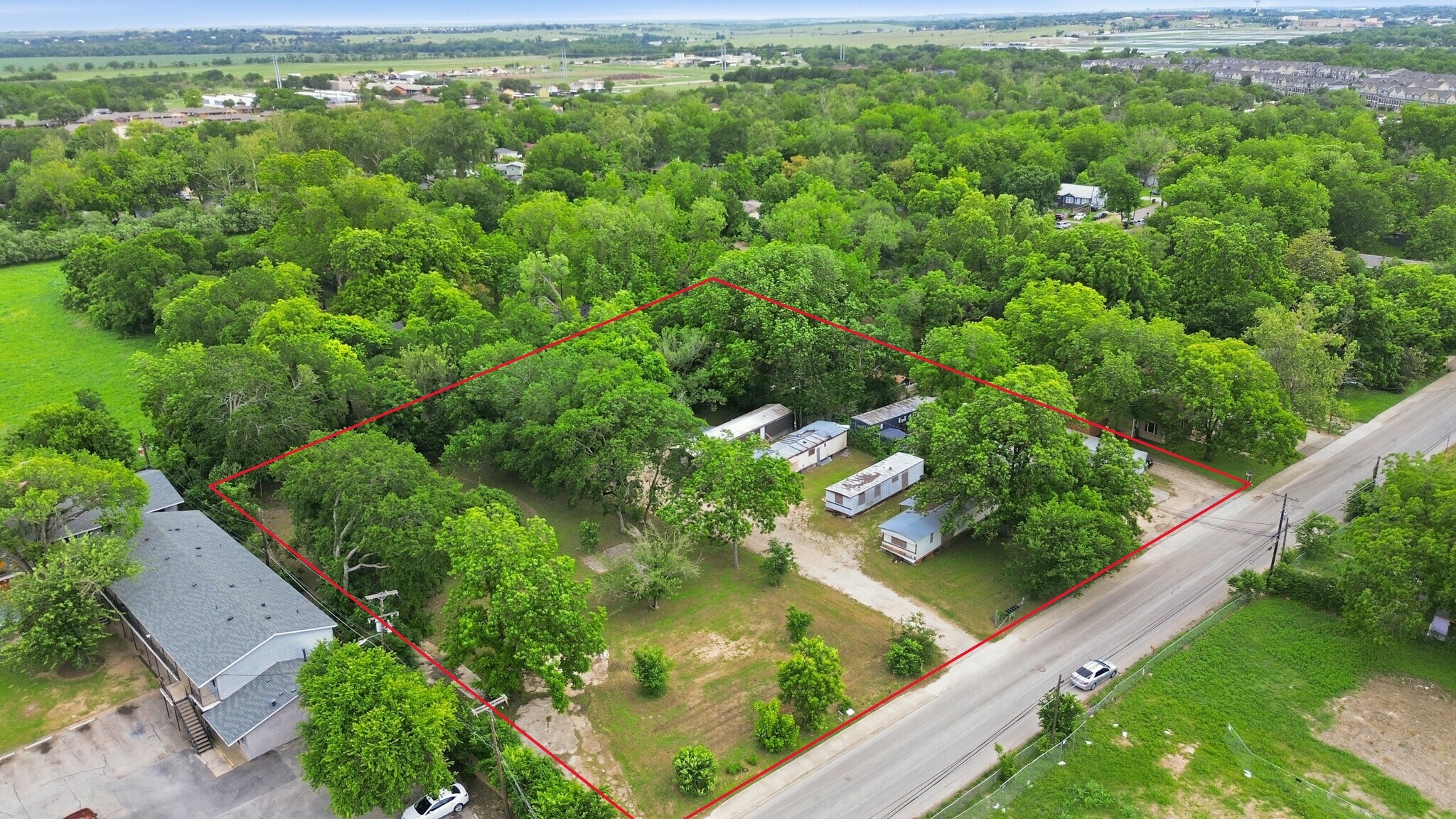 322 Linda Dr, San Marcos, TX à vendre Photo principale– Image 1 sur 20