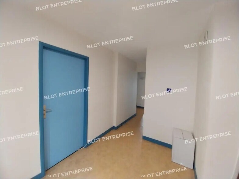 Bureau dans Guipavas à vendre - Photo de l’immeuble – Image 2 sur 15