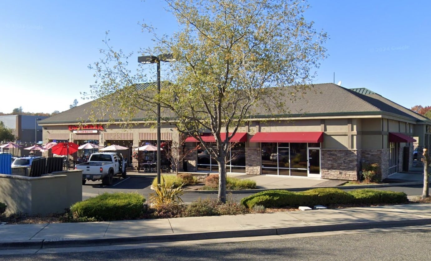 4340 Golden Center Dr, Placerville, CA à louer Photo de l’immeuble– Image 1 sur 2